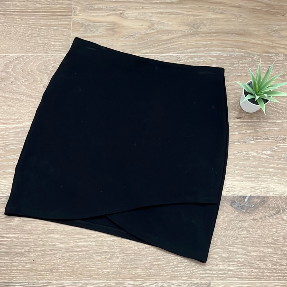 Aritzia Sunday Best Primrose Skirt